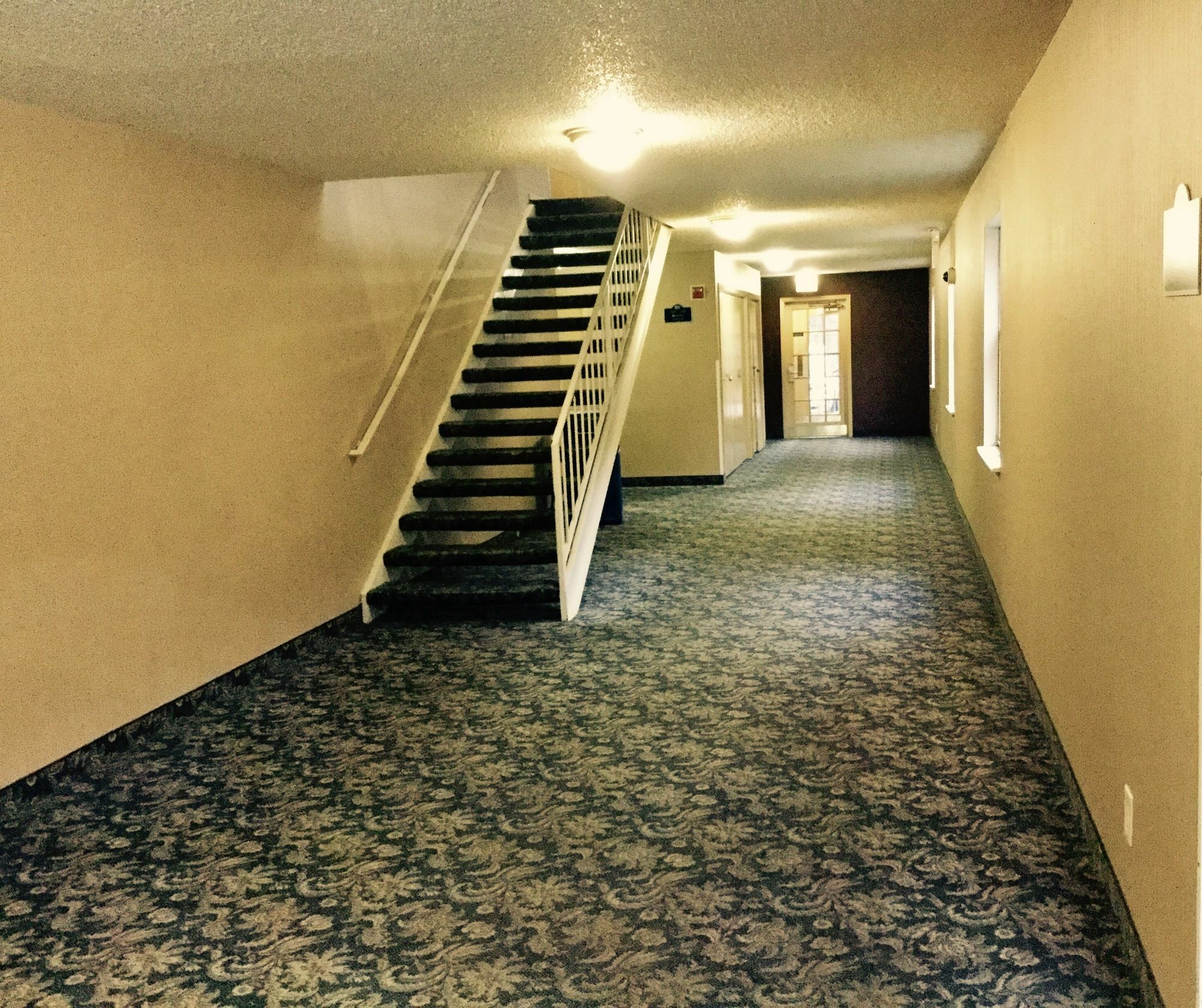 Hotel American North Kansas 2*